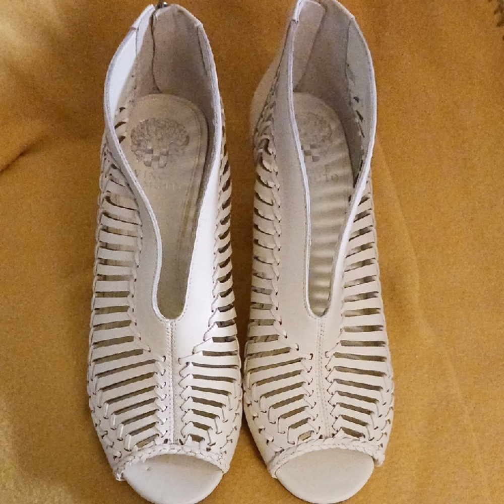 Chic Cream Peep-Toe Women's Heels by Vince Camuto